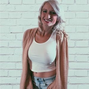 Meet your Posher, Laura